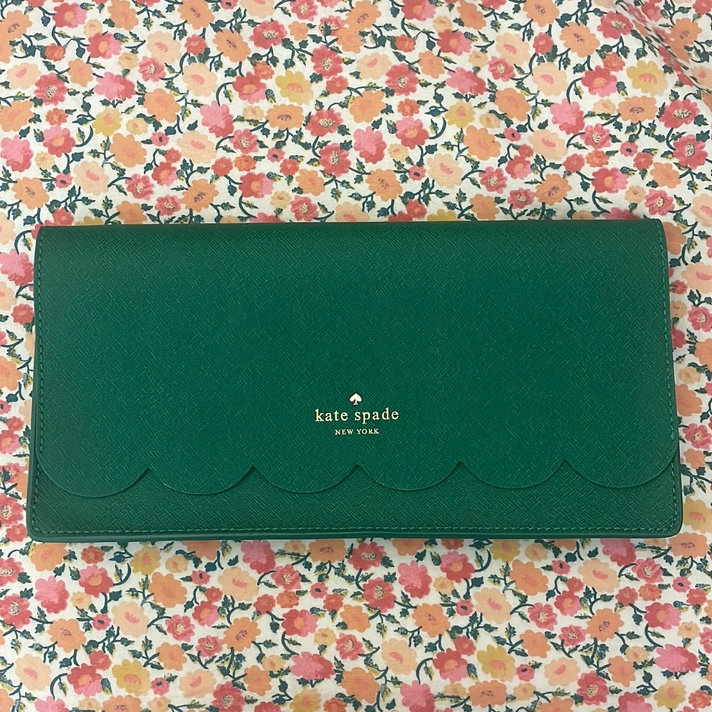 Green Kate spade clutch